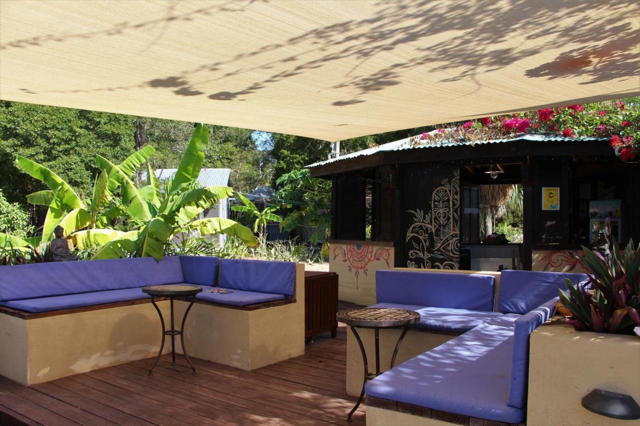 Katamah Beachfront Guesthouse トレジャー・ビーチ エクステリア 写真